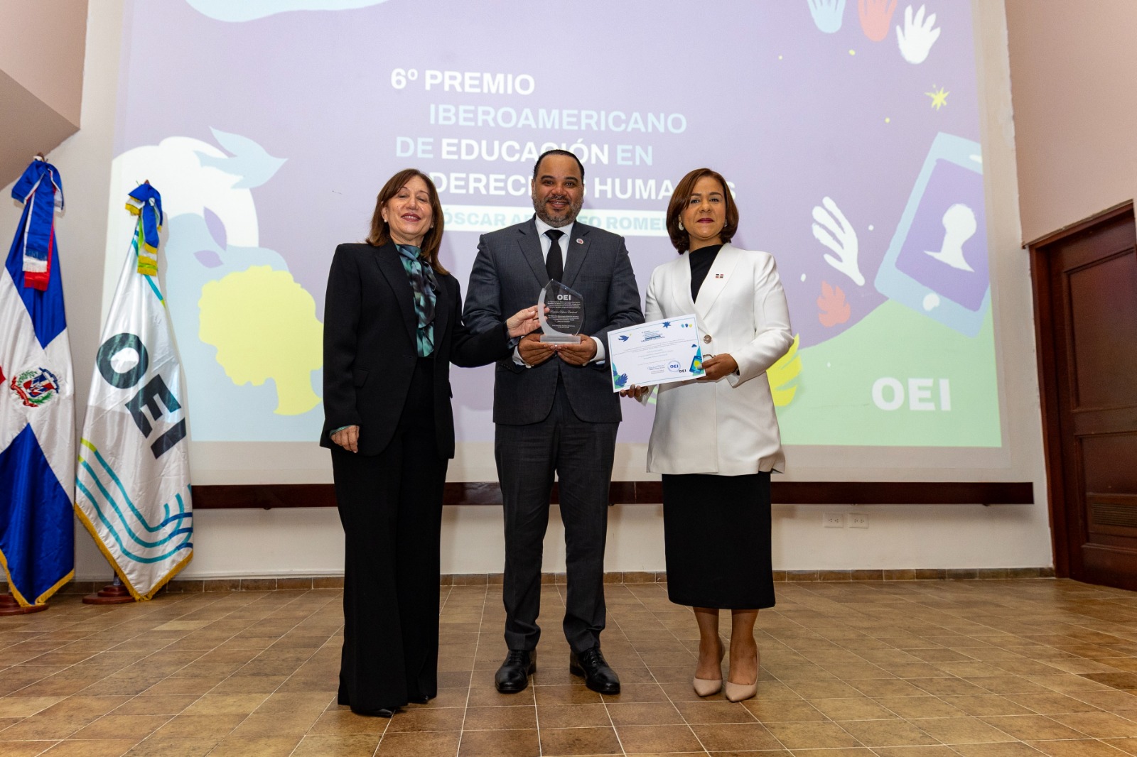 Defensor del Pueblo gana VI Premio Iberoamericano de Educación en Derechos Humanos