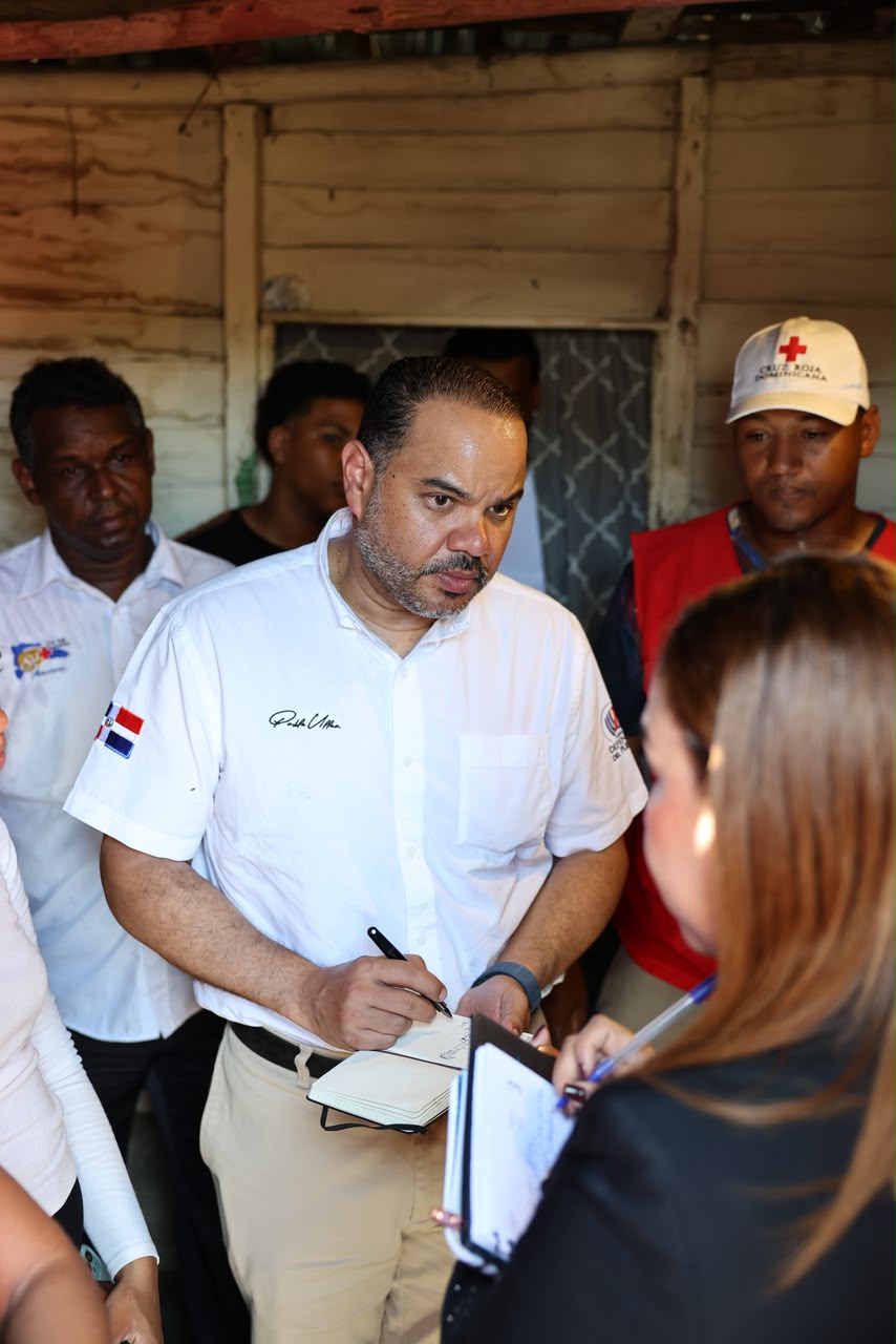 Pablo Ulloa visita a familia de niña fallecida en Barrero y ofrece acompañamiento institucional